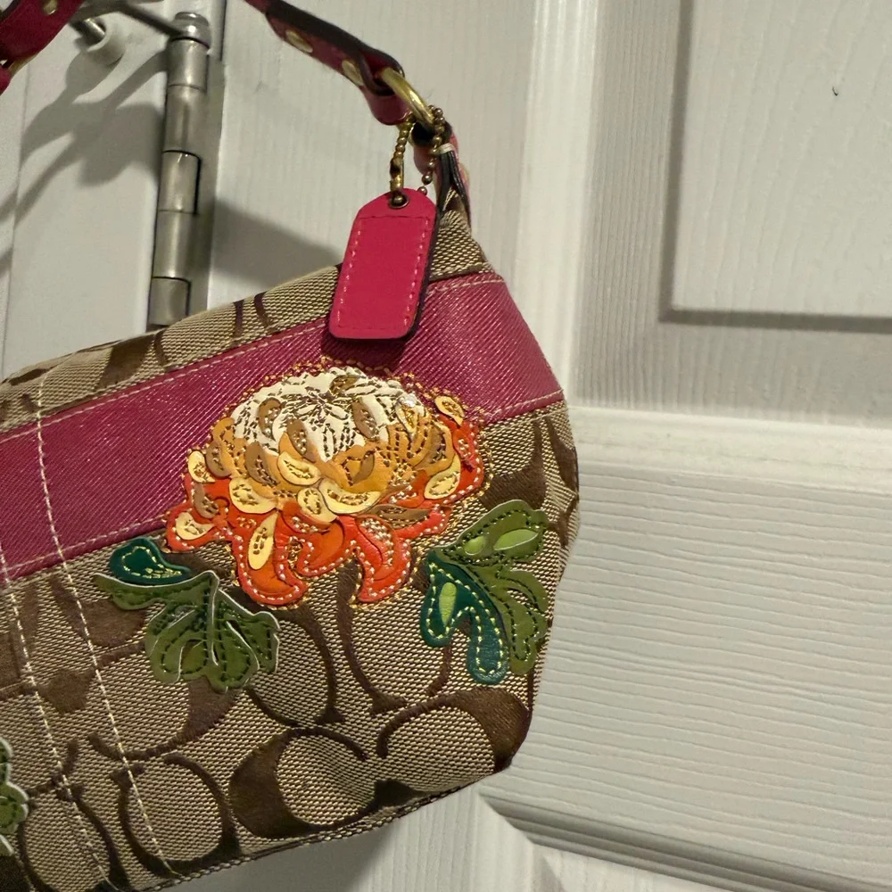 Coach Pink and Brown Floral Shoulder Bag - Picture 3 of 8